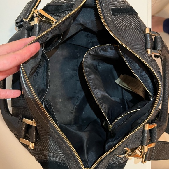 BURBERRY
Canvas Handle Bag - Picture 11 of 13